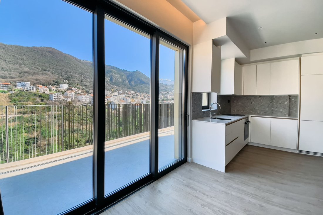 Apartment in Tivat, Tivat Municipality, Montenegro 5 - 17226994