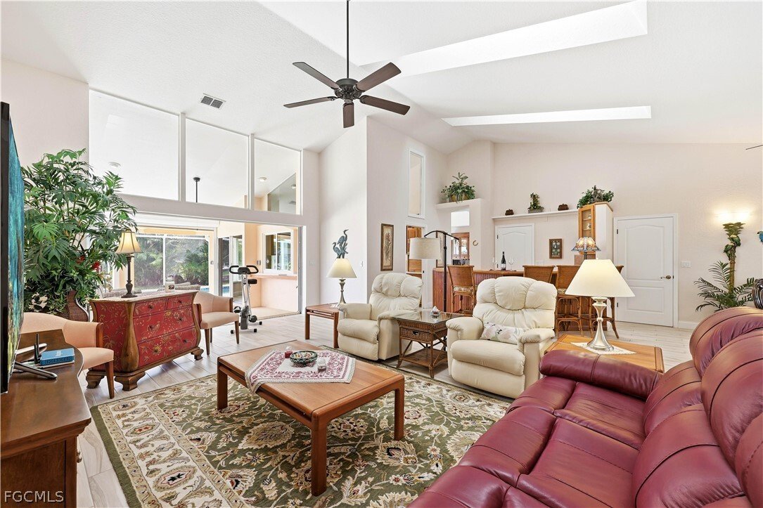 House in Cape Coral, Florida, United States 5 - 17222185