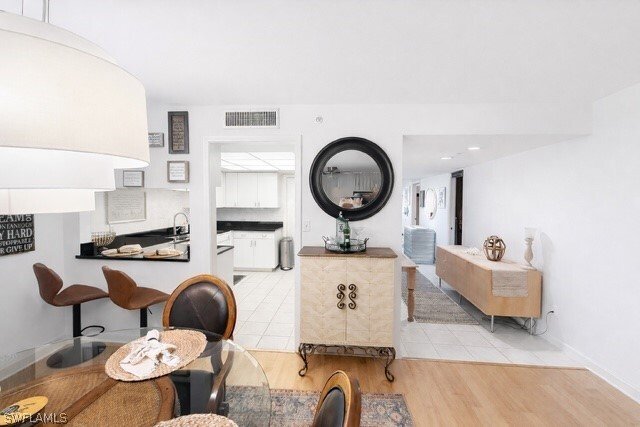 Condo in Naples, Florida, United States 4 - 17222180