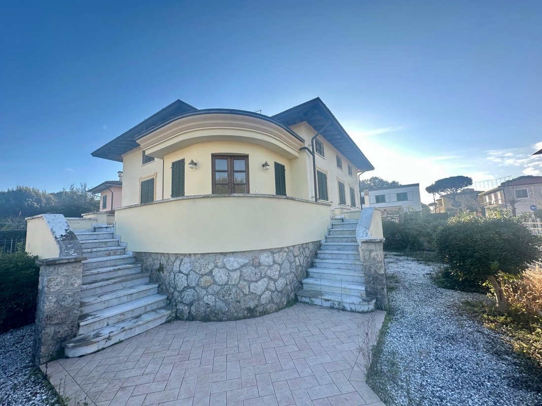Villa in Focette, Pietrasanta, Italy 1 - 17217919