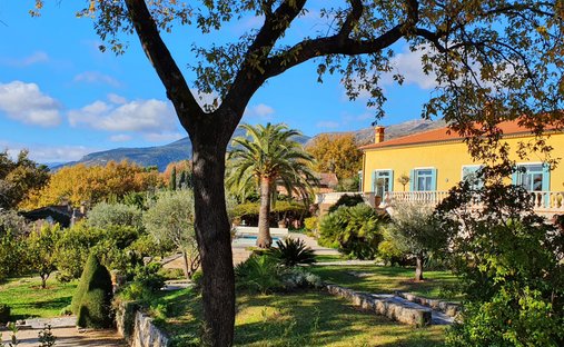 Villa in Plan de Noves, Vence, France 1