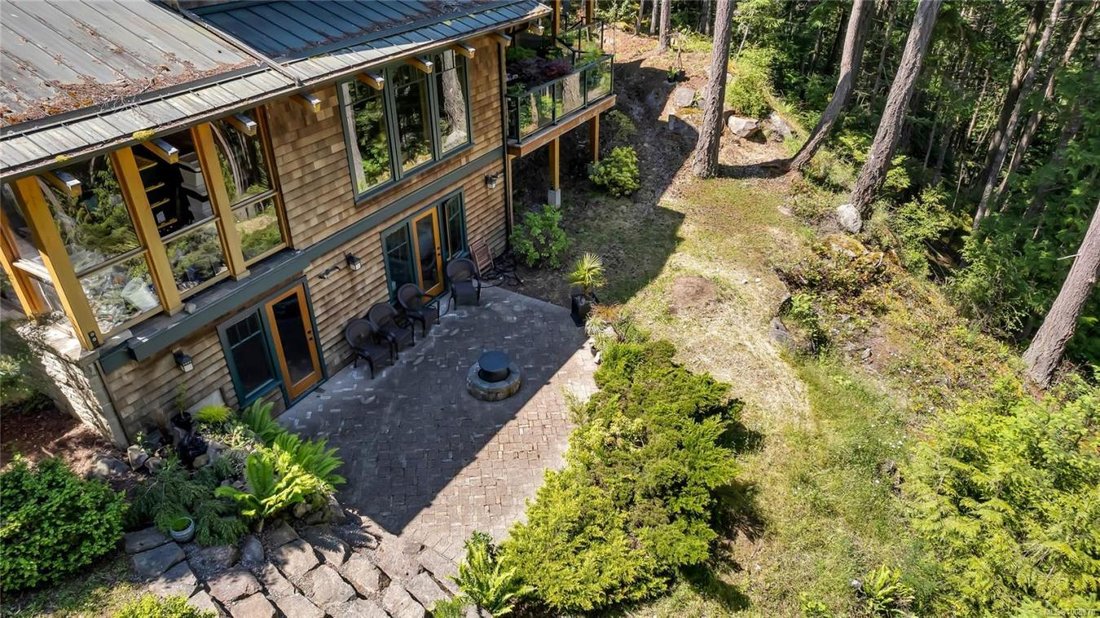 House in Long Harbour, British Columbia, Canada 3 - 17229607