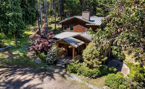House in Long Harbour, British Columbia, Canada 1