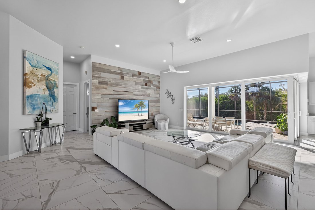 House in Fort Myers, Florida, United States 4 - 17220393