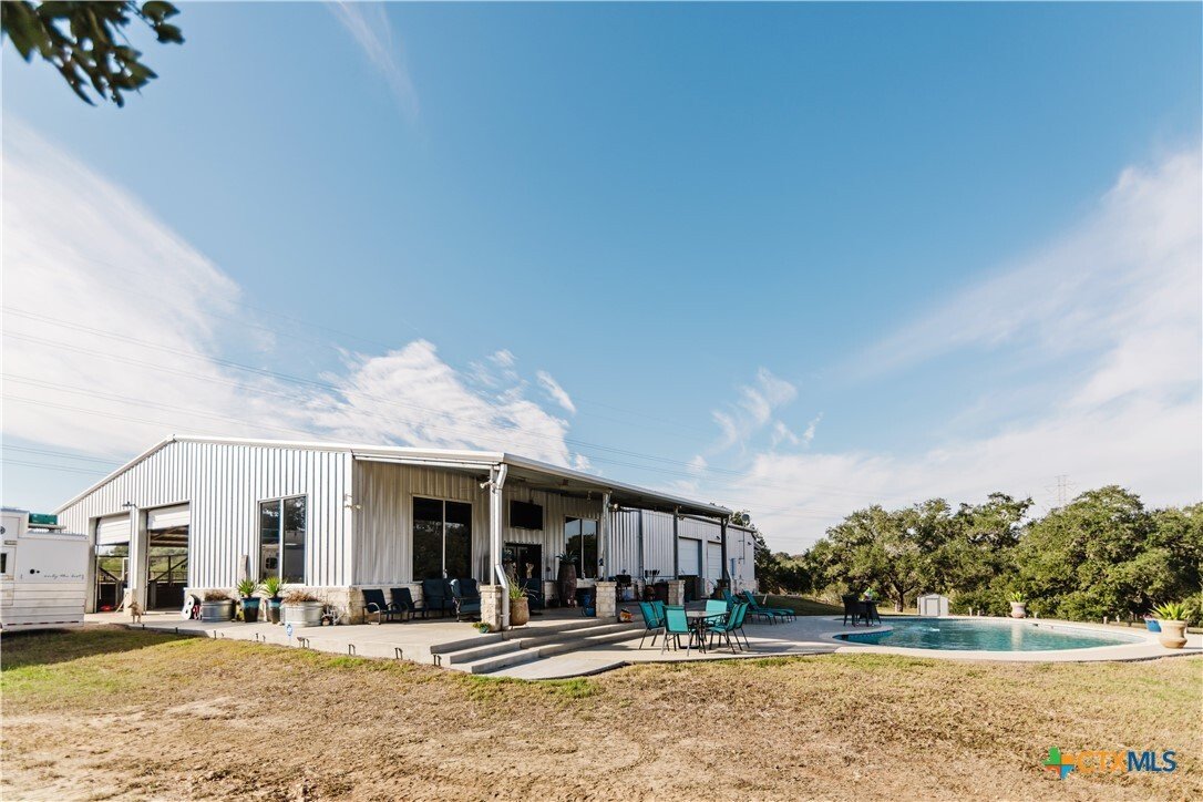 House in Cuero, Texas, United States 1 - 17221185