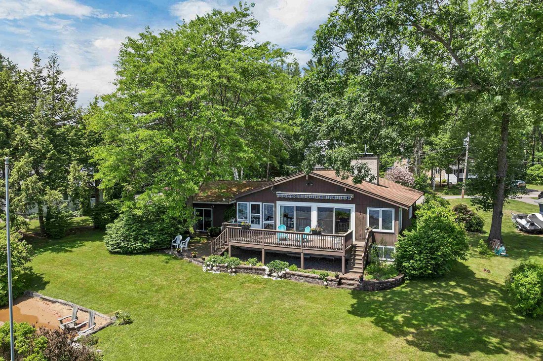 House in Laconia, New Hampshire, United States 2 - 17218398