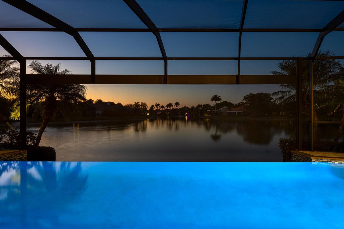 House in Naples, Florida, United States 2 - 17220399
