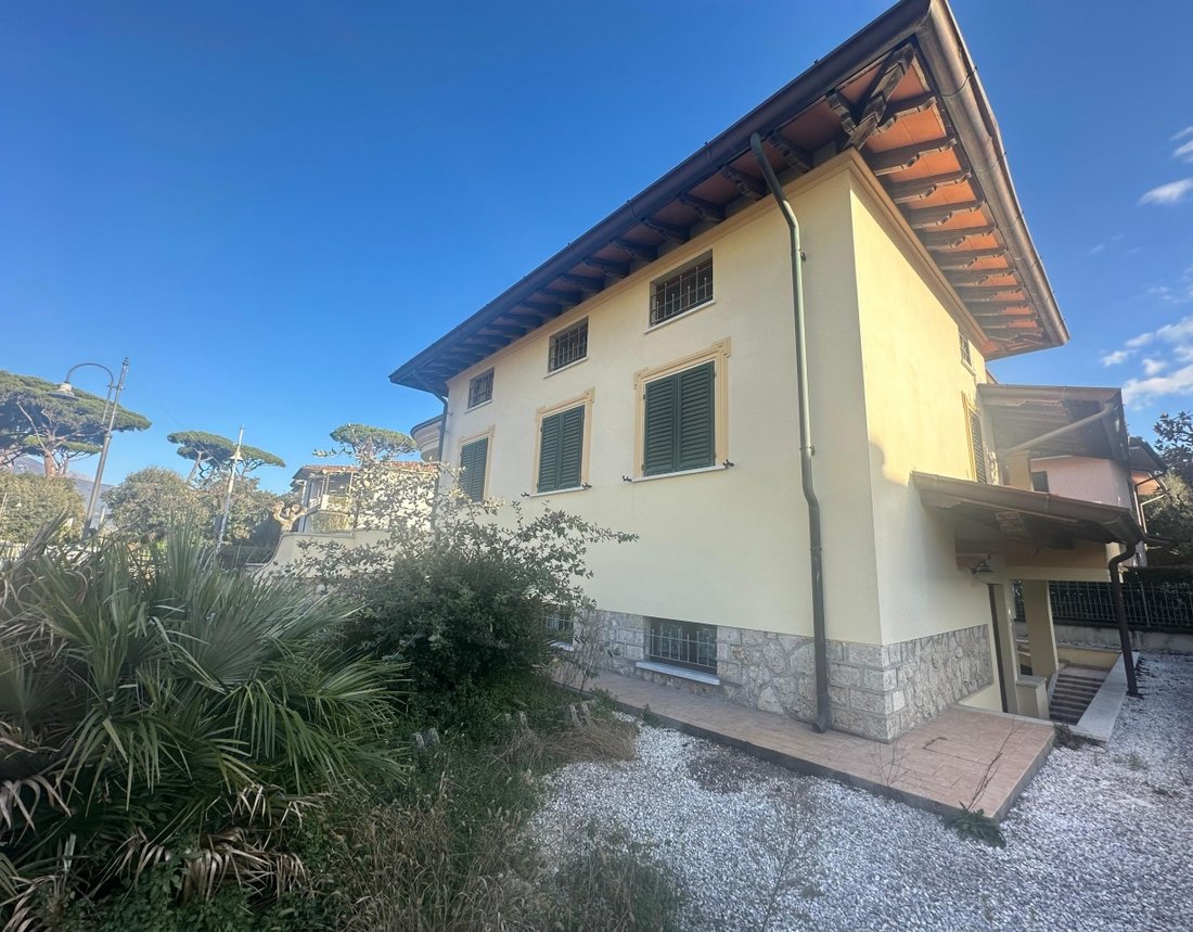 Villa in Focette, Pietrasanta, Italy 3 - 17217919