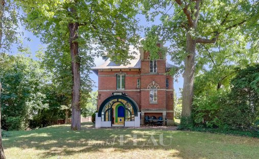 House in Montreuil, Versailles, France 1