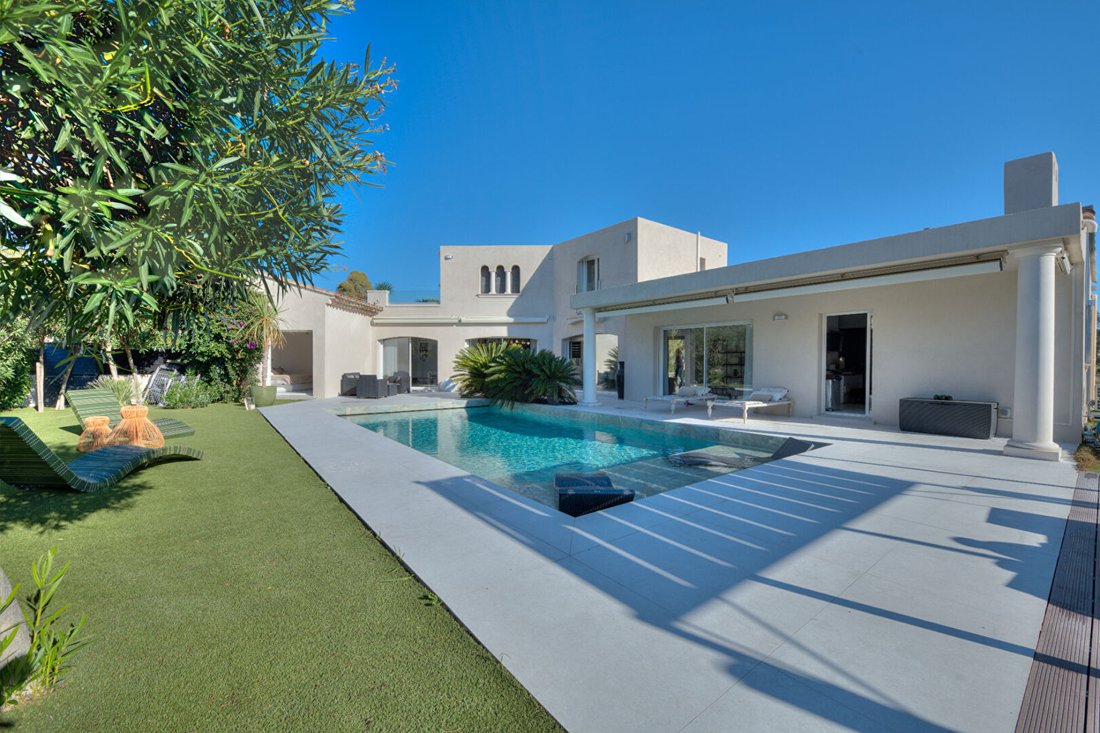 Villa in Valescure-Vaulongue-Clair Bois-Vallon Suveret, Saint-Raphaël, France 5 - 17220259