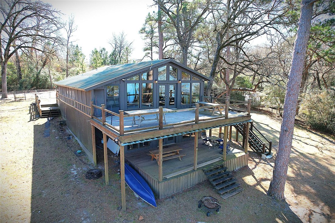House in Crockett, Texas, United States 2 - 17221317