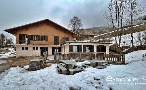 Chalet in Peisey-Nancroix, Auvergne-Rhône-Alpes, France 1