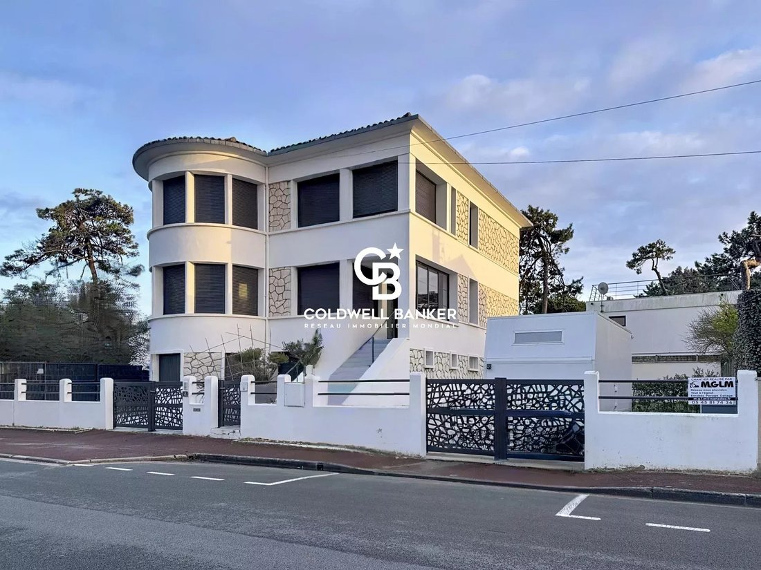 Estate in Nord Est Vallieres, Saint-Georges-de-Didonne, France 5 - 17220185