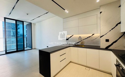 Apartment in Business Bay, Dubai, United Arab Emirates 1
