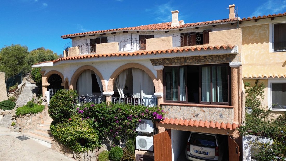 Villa in Rudalza, Olbia, Italy 3 - 17229129