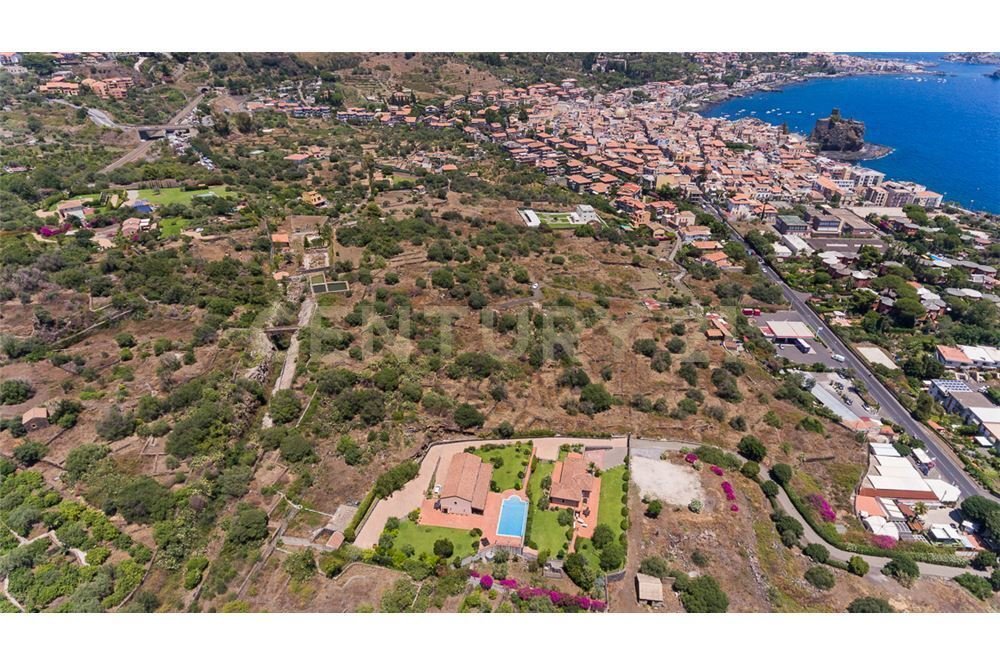 Andere in Aci Castello, Sizilien, Italien 3 - 17220196