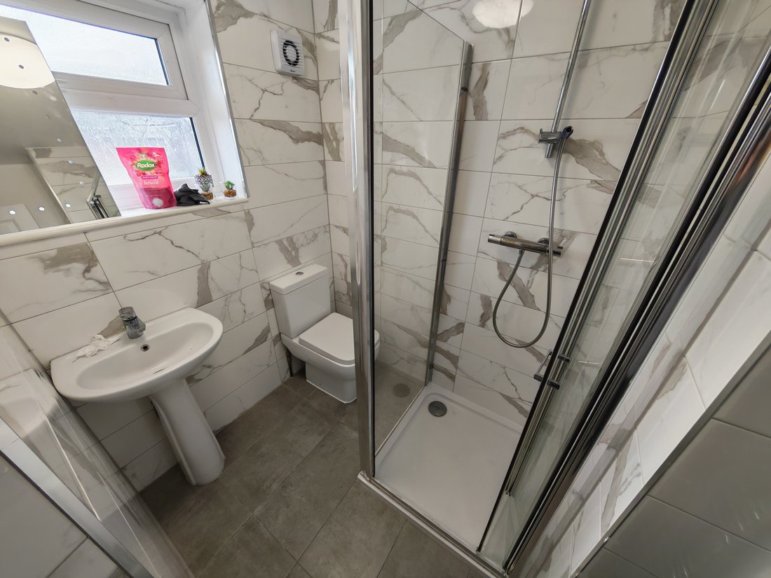 House in Northolt, Ealing, England 5 - 17229326