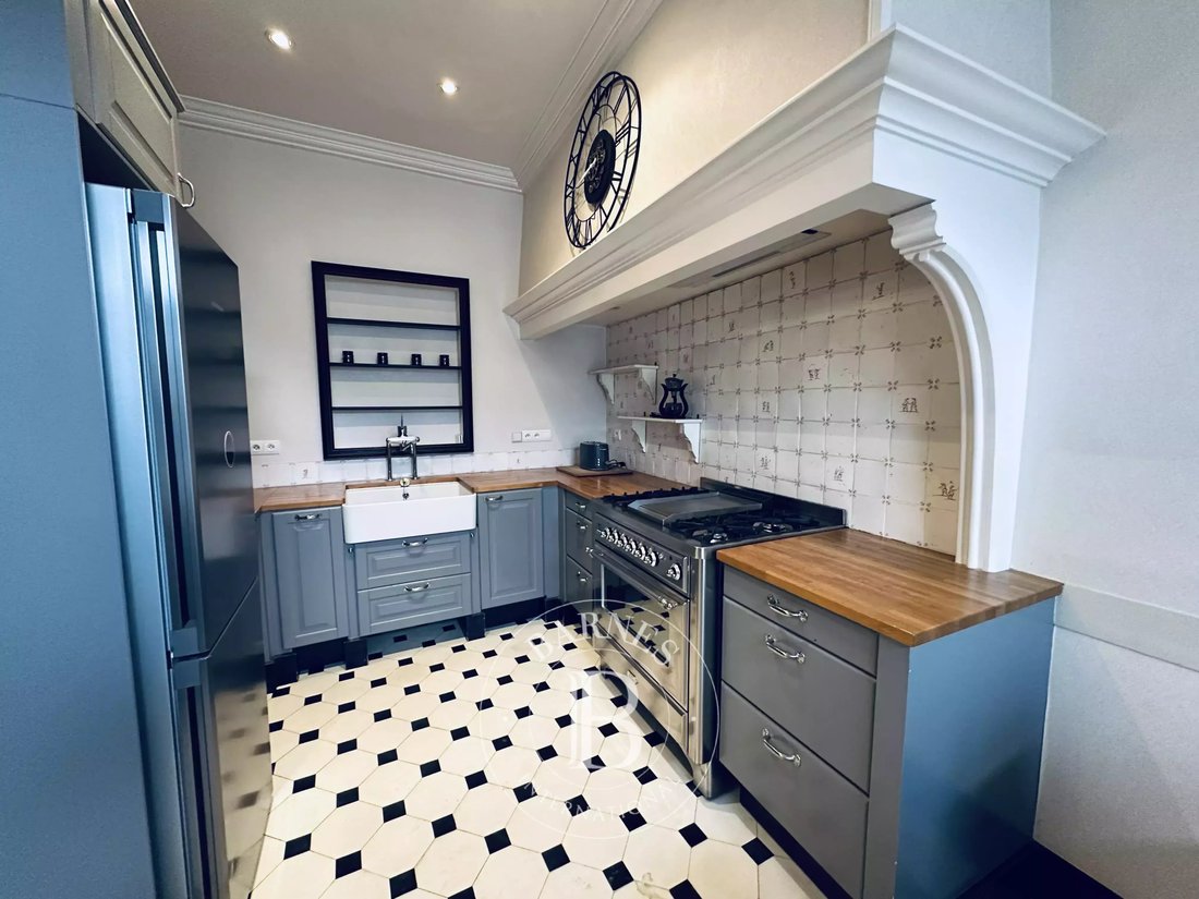 Estate in Centre Ville, Montargis, France 4 - 17075111