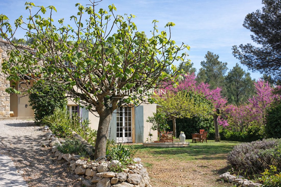 Villa in Le Tholonet, Provence-Alpes-Côte d'Azur, France 1 - 17223196