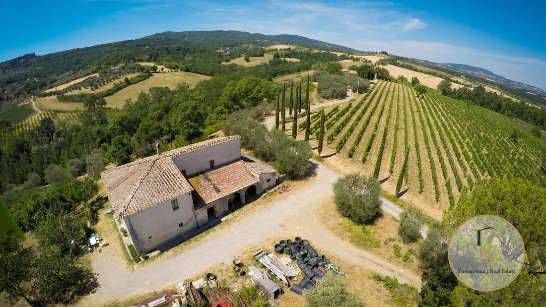 Country House in Sarteano, Tuscany, Italy 2 - 17218992