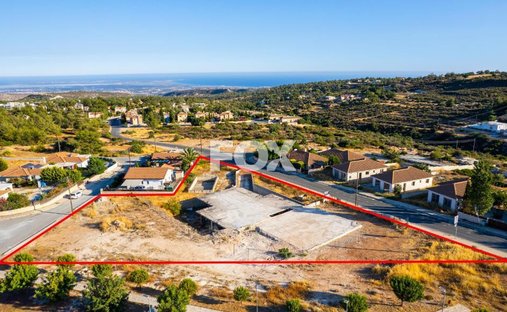Land in Souni-Zanakia, Limassol, Cyprus 1