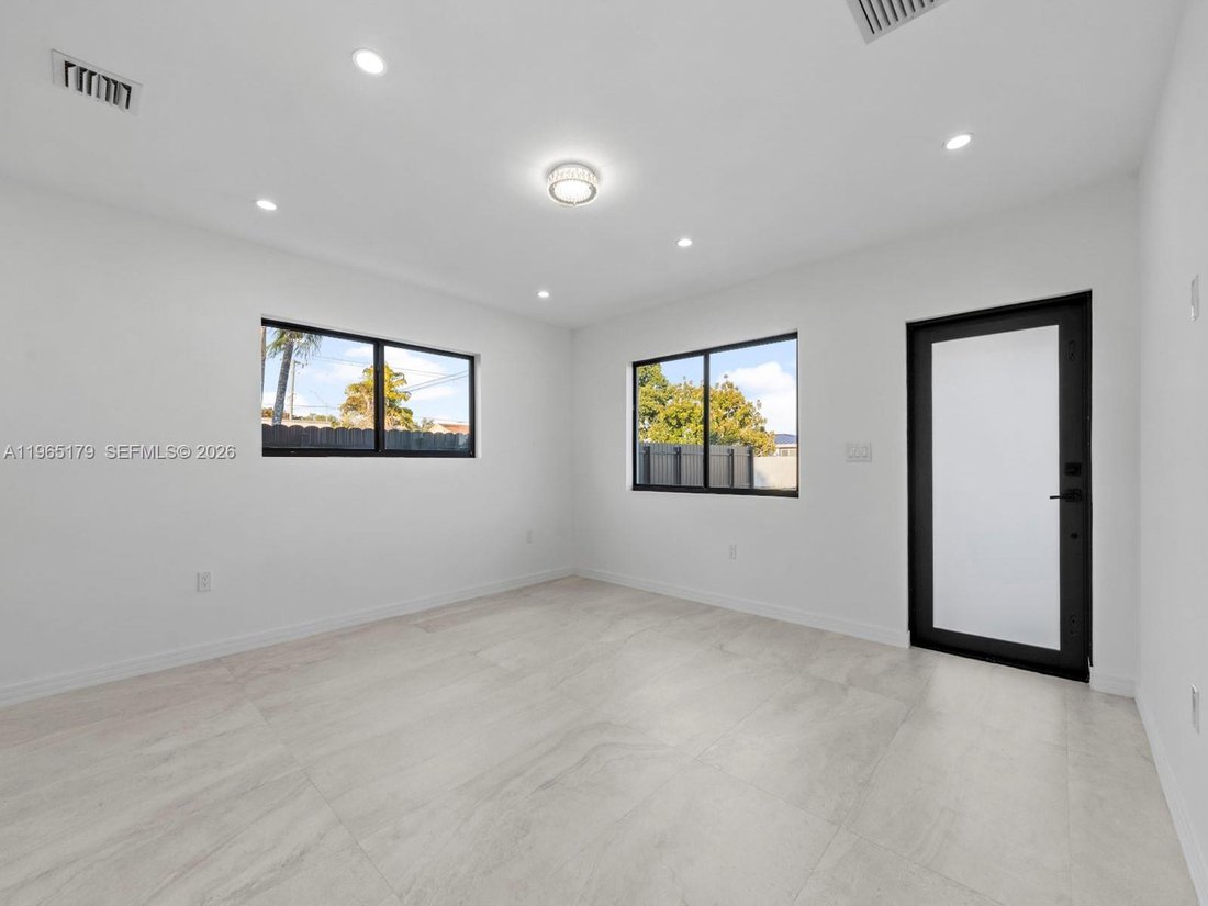 House in Miami, Florida, United States 3 - 17222517