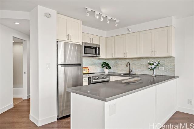Condo in Honolulu, Hawaii, United States 4 - 17219468