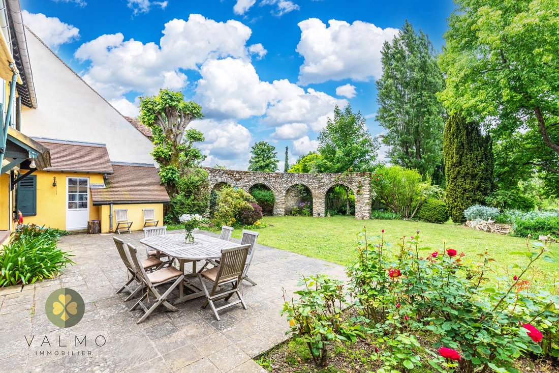 House in Montfort-l'Amaury, Ile-de-France, France 4 - 17218981