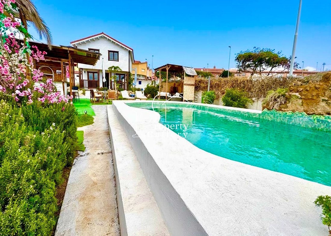 Chalet in Granadilla de Abona, Canary Islands, Spain 3 - 17228598