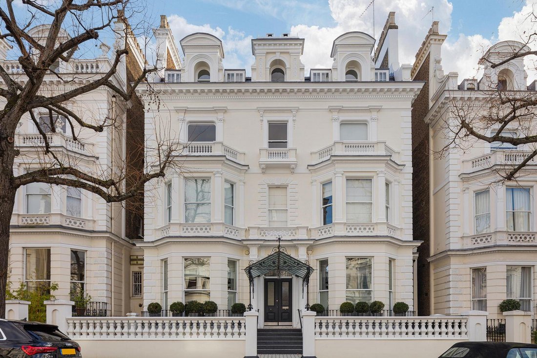 Apartment in Holland Park, Kensington And Chelsea, England 3 - 17221197