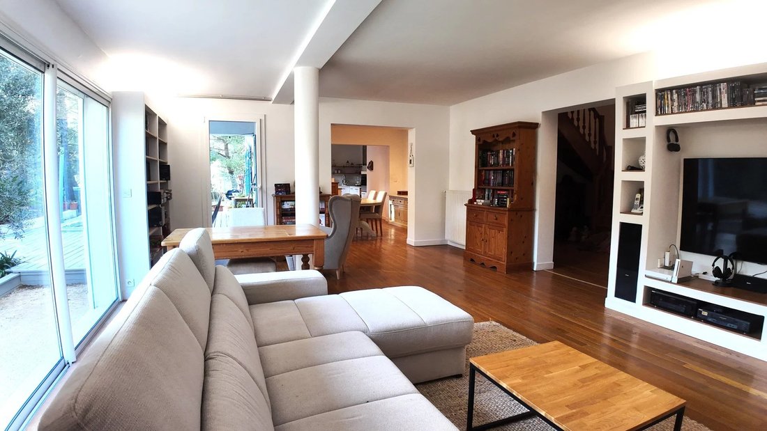 Villa in Le Grand Fosse-L'Escalette-Plan Capellan, Sausset-les-Pins, France 1 - 17223682