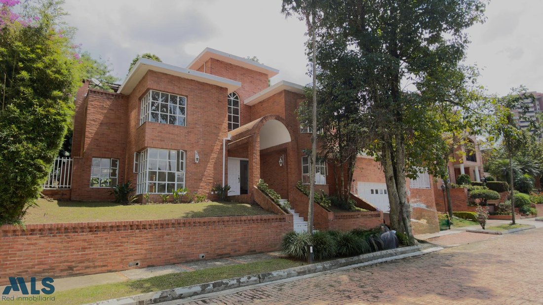 House in Medellín, Antioquia, Colombia 1 - 17220422