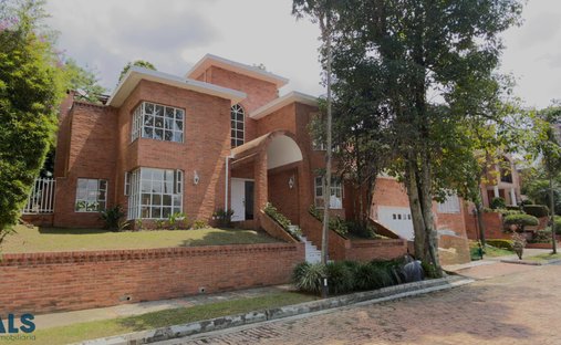 Casa en Medellín, Antioquia, Colombia 1
