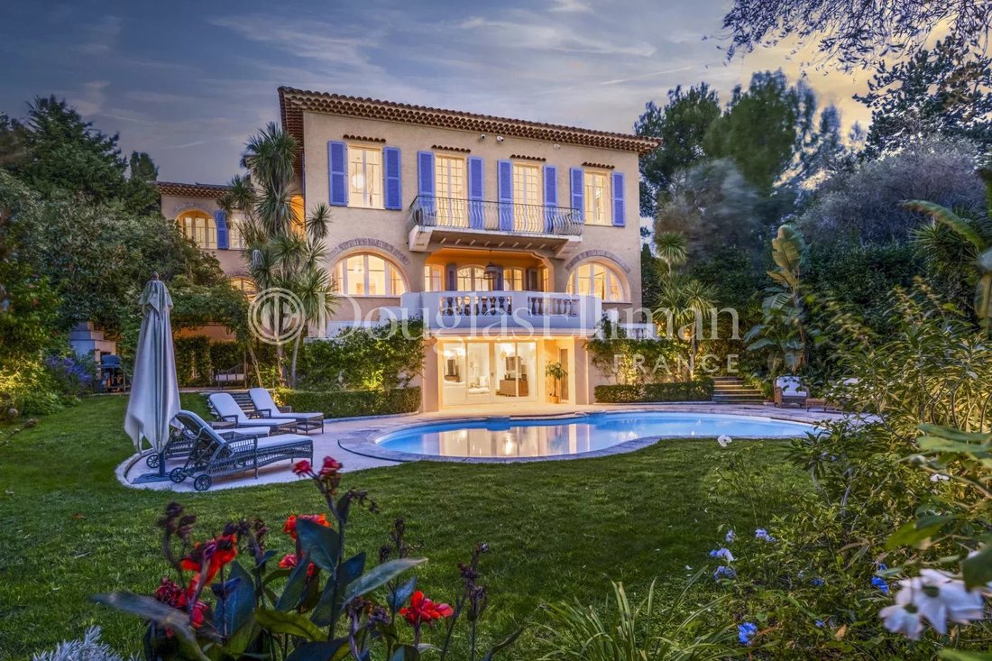 Villa in Saint-Jean-Cap-Ferrat, Provence-Alpes-Côte d'Azur, France 3 - 17220858