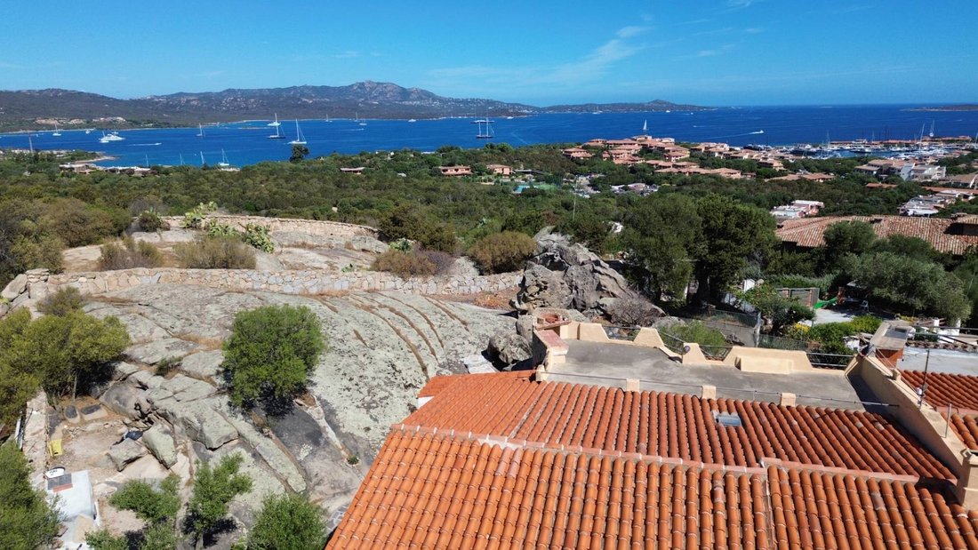 Villa in Rudalza, Olbia, Italy 2 - 17229129