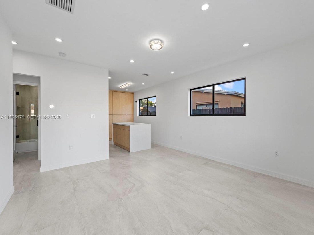 House in Miami, Florida, United States 2 - 17222517