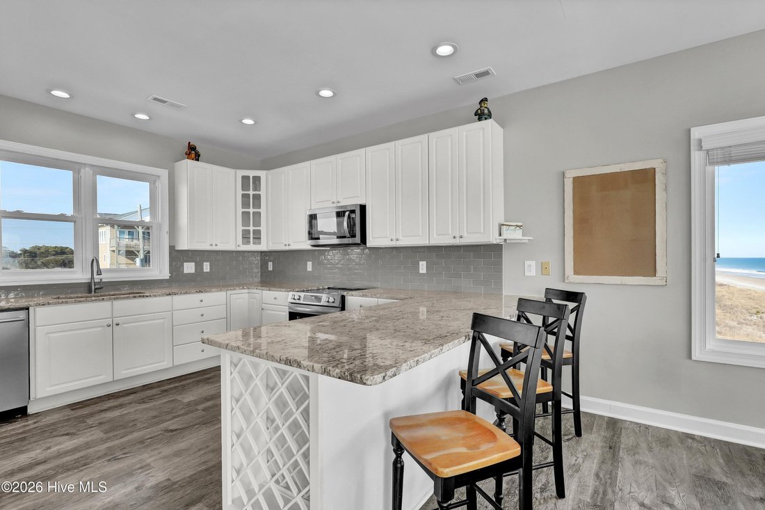 House in North Topsail Beach, North Carolina, United States 5 - 17226881