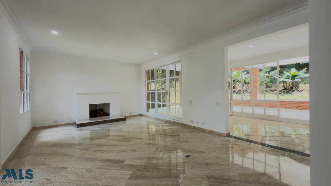 House in Medellín, Antioquia, Colombia 2 - 17220422