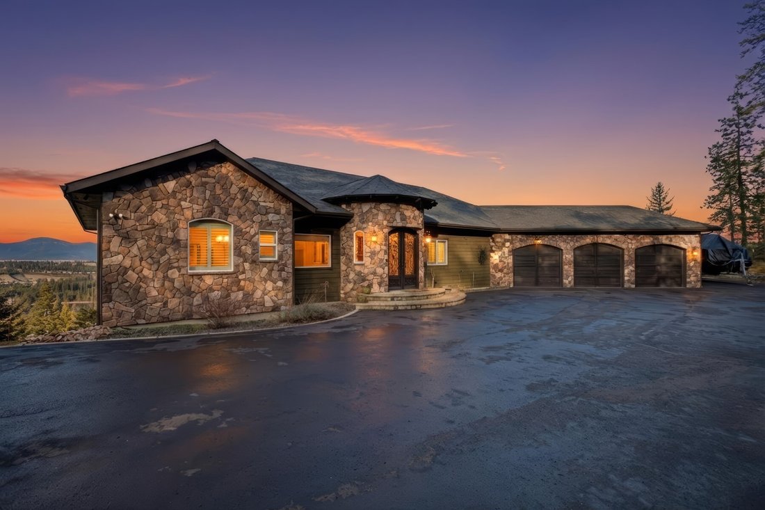 House in Coeur d'Alene, Idaho, United States 1 - 17227269