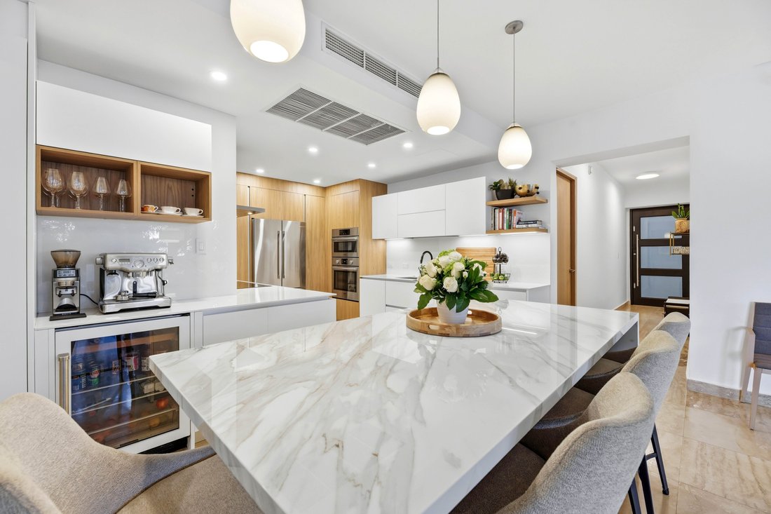 Loft Urbain Moderne à Condado Beach Dans San Juan, San Juan, Porto Rico ...