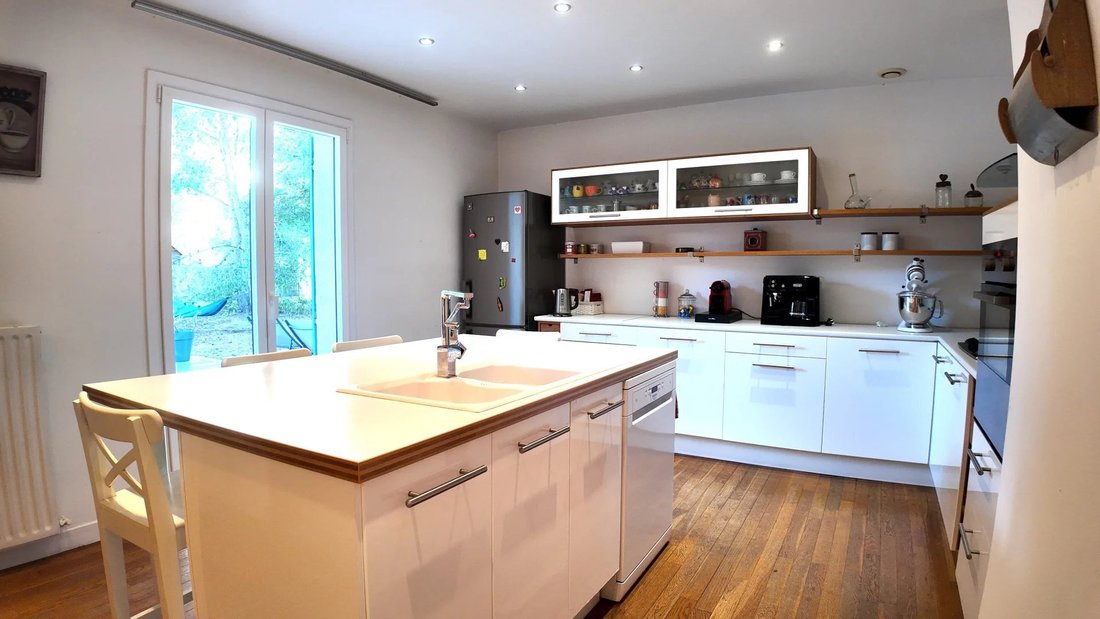 Villa in Le Grand Fosse-L'Escalette-Plan Capellan, Sausset-les-Pins, France 3 - 17223682