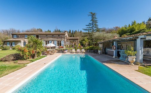 House in Châteauneuf-Grasse, Provence-Alpes-Côte d'Azur, France 1