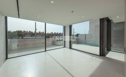 Villa in Jumeirah, Dubai, United Arab Emirates 1