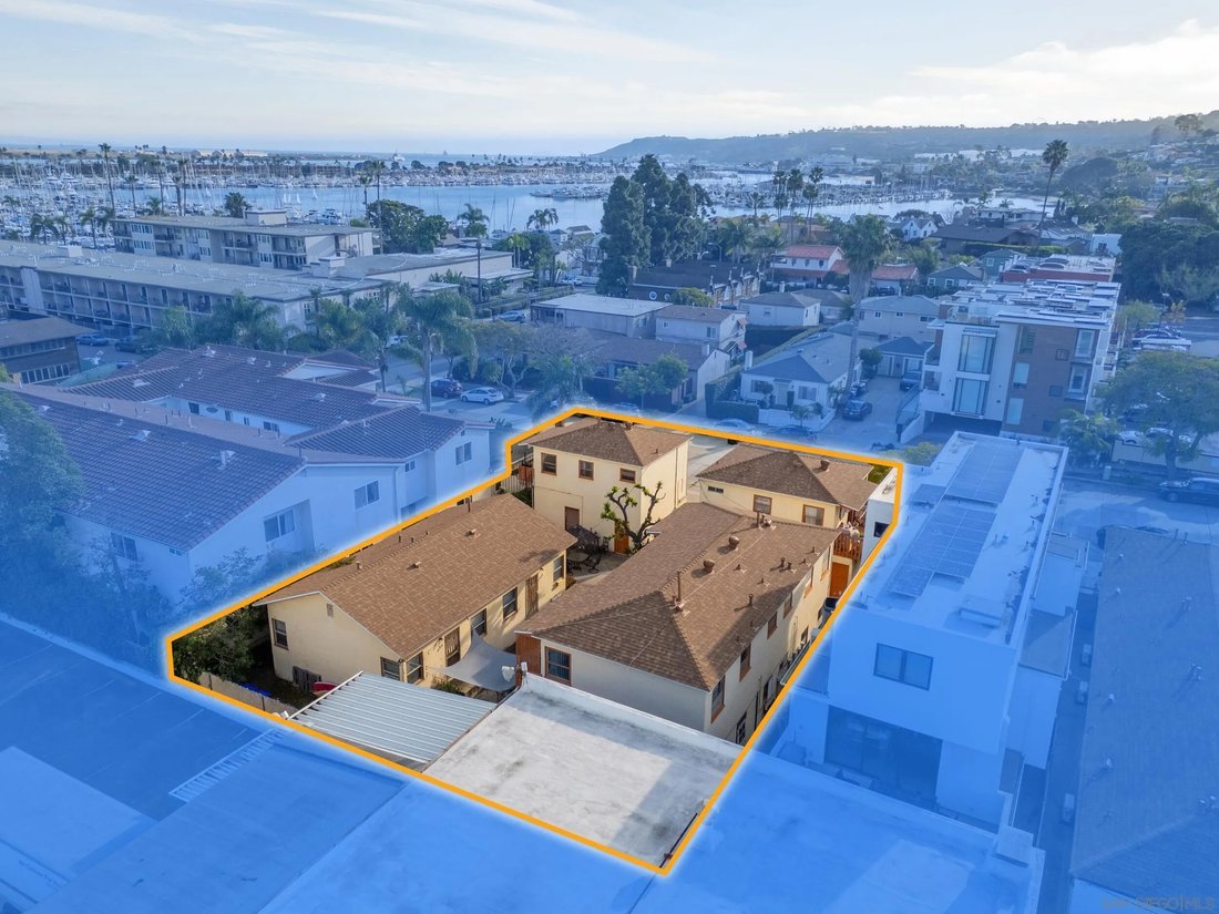San Diego, California, United States 5 - 17228296