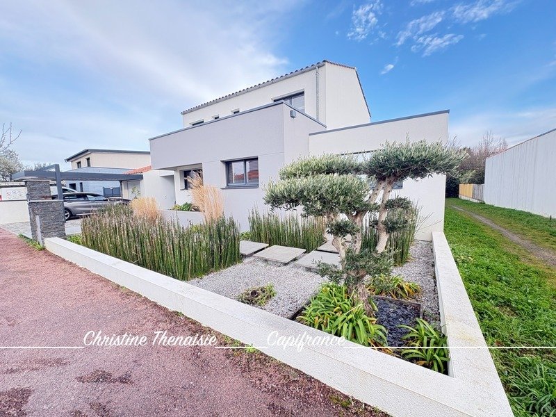 House in Croix de Vie, Saint-Gilles-Croix-de-Vie, France 3 - 17225574