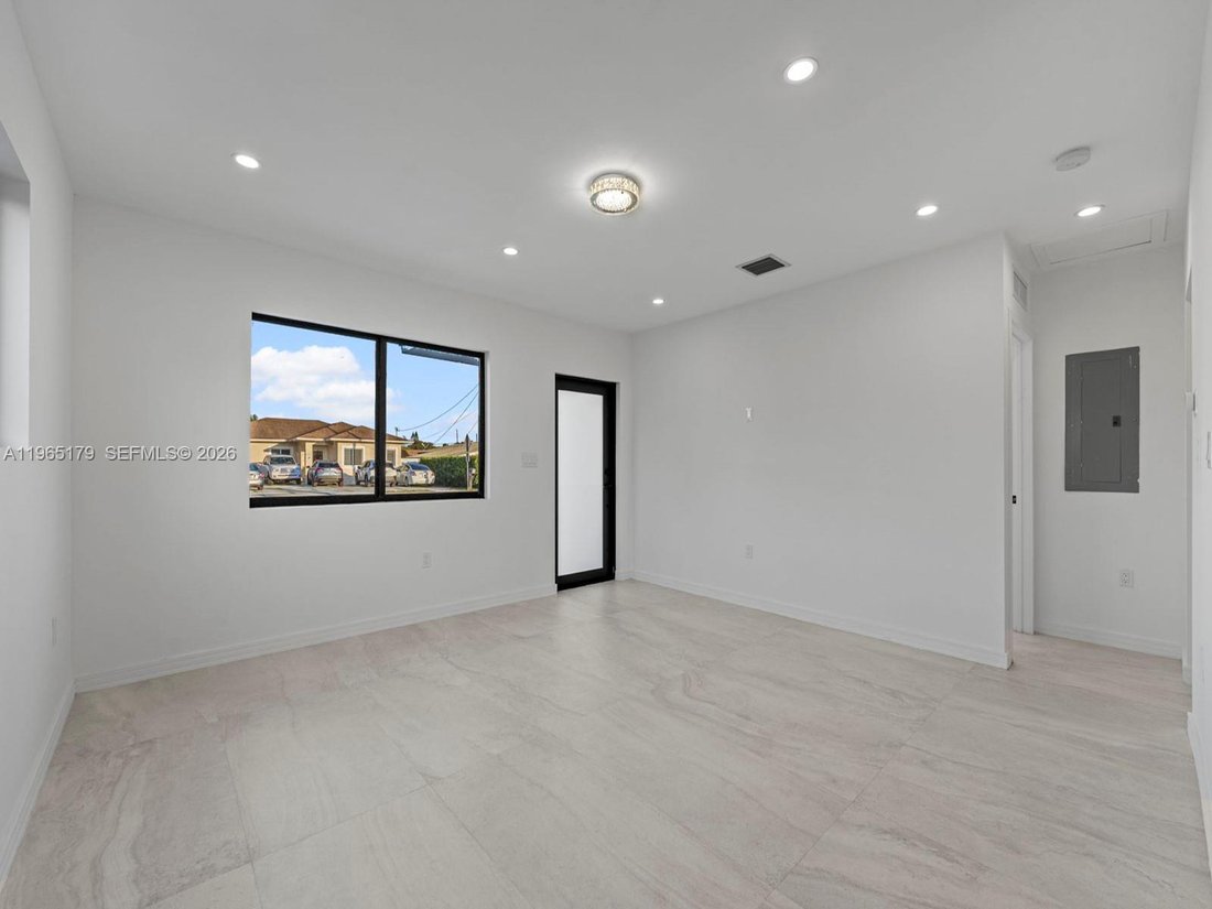 House in Miami, Florida, United States 4 - 17222517