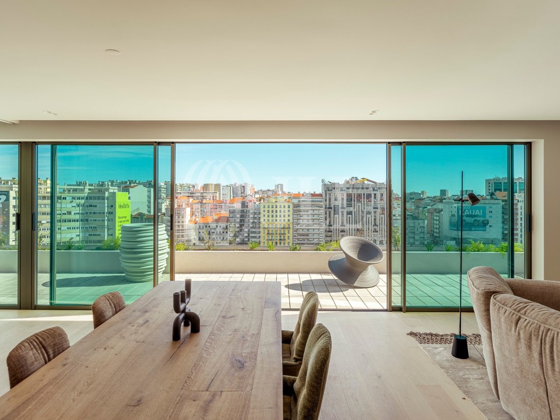 Apartment in Avenidas Novas, Lisbon, Portugal 1 - 17225996