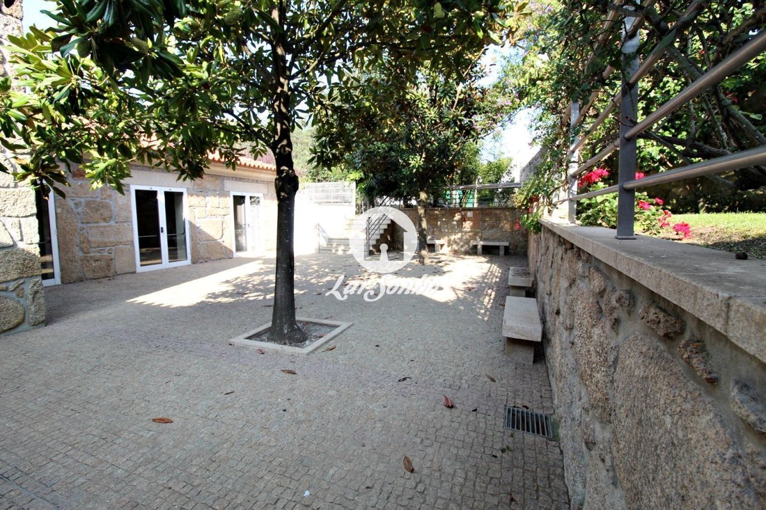 Villa in Milhazes, Vilar de Figos e Faria, Braga, Portugal 2 - 17229467