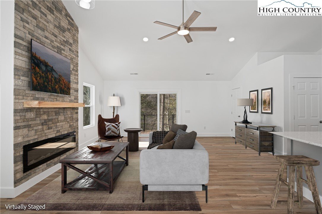 House in Purlear, North Carolina, United States 4 - 17173982
