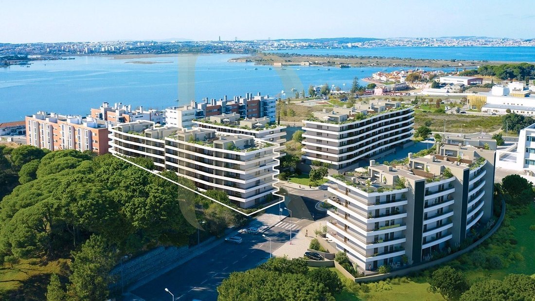 Apartment in Seixal, Arrentela e Aldeia de Paio Pires, Setubal, Portugal 4 - 17226053